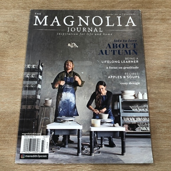 Magnolia Home Archival Lot of 8 Journals Including Premiere Issue - Picture 4 of 9